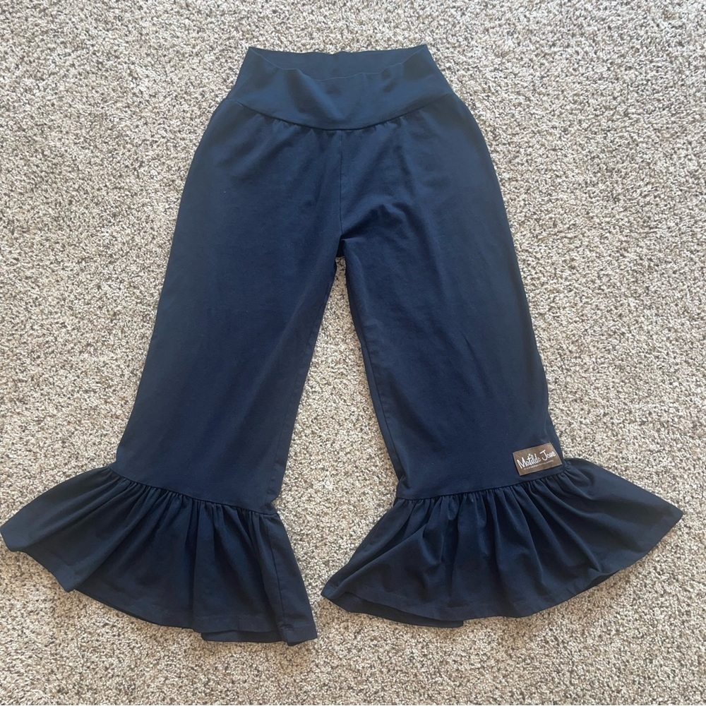 Matilda Jane Aubrey Big Ruffles Black Cropped Length Pants Small